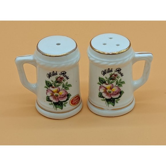 Vintage Salt and Pepper Shakers Wild Rose Mugs Bone China Japan - Picture 1 of 6